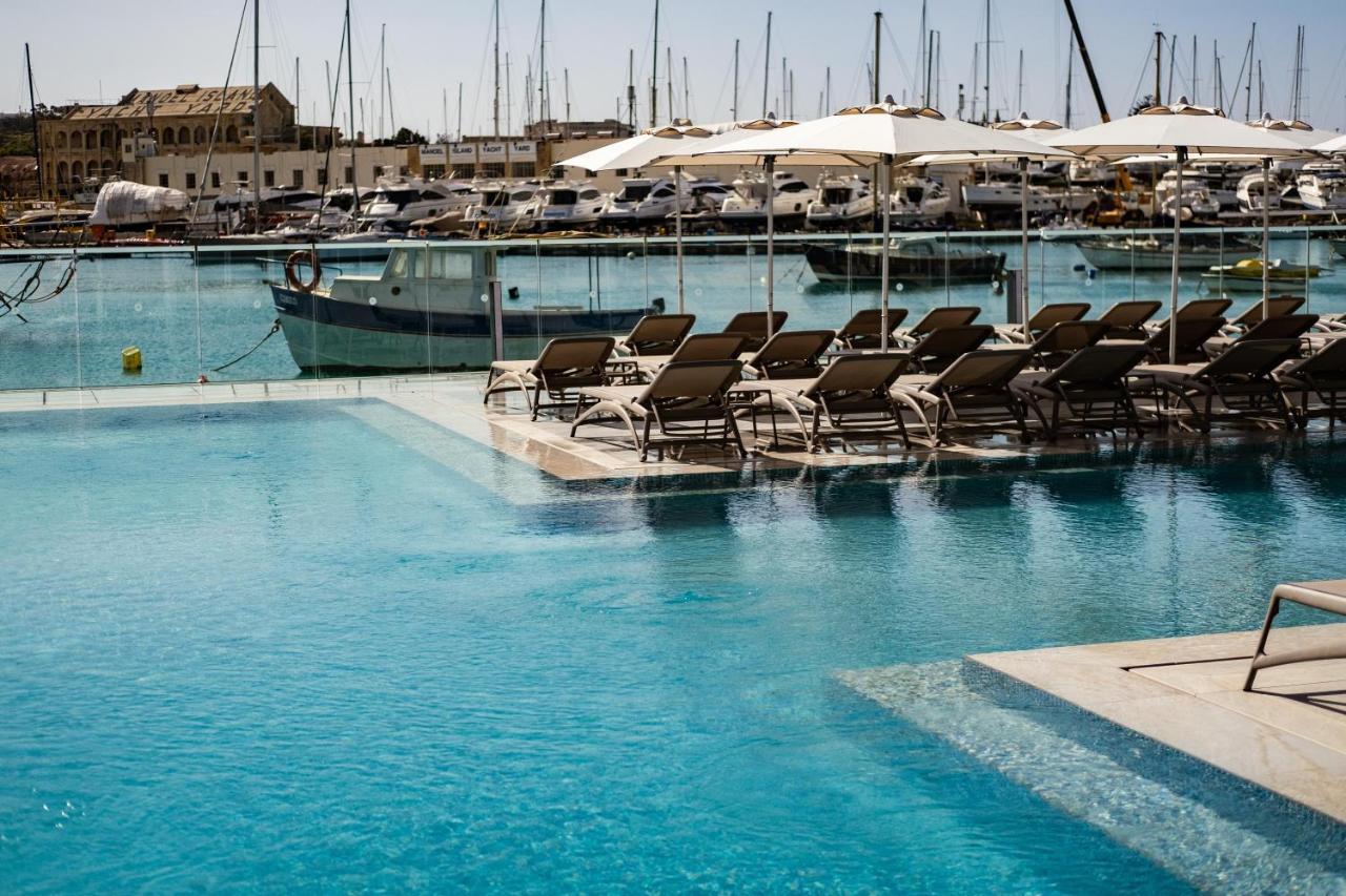 Strand Suites By Neu Collective Gzira Exteriér fotografie